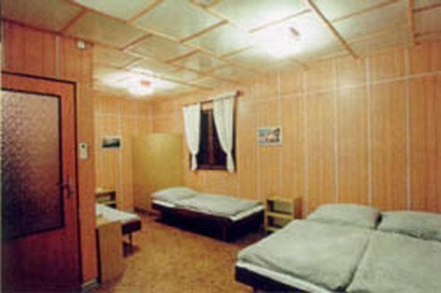 Autokemp Liberec Hotel Quarto foto